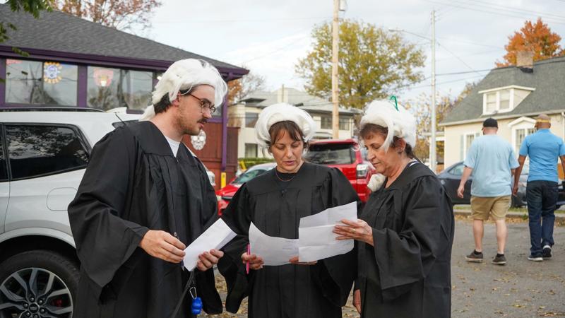 Krewe of Smoochie Poochie